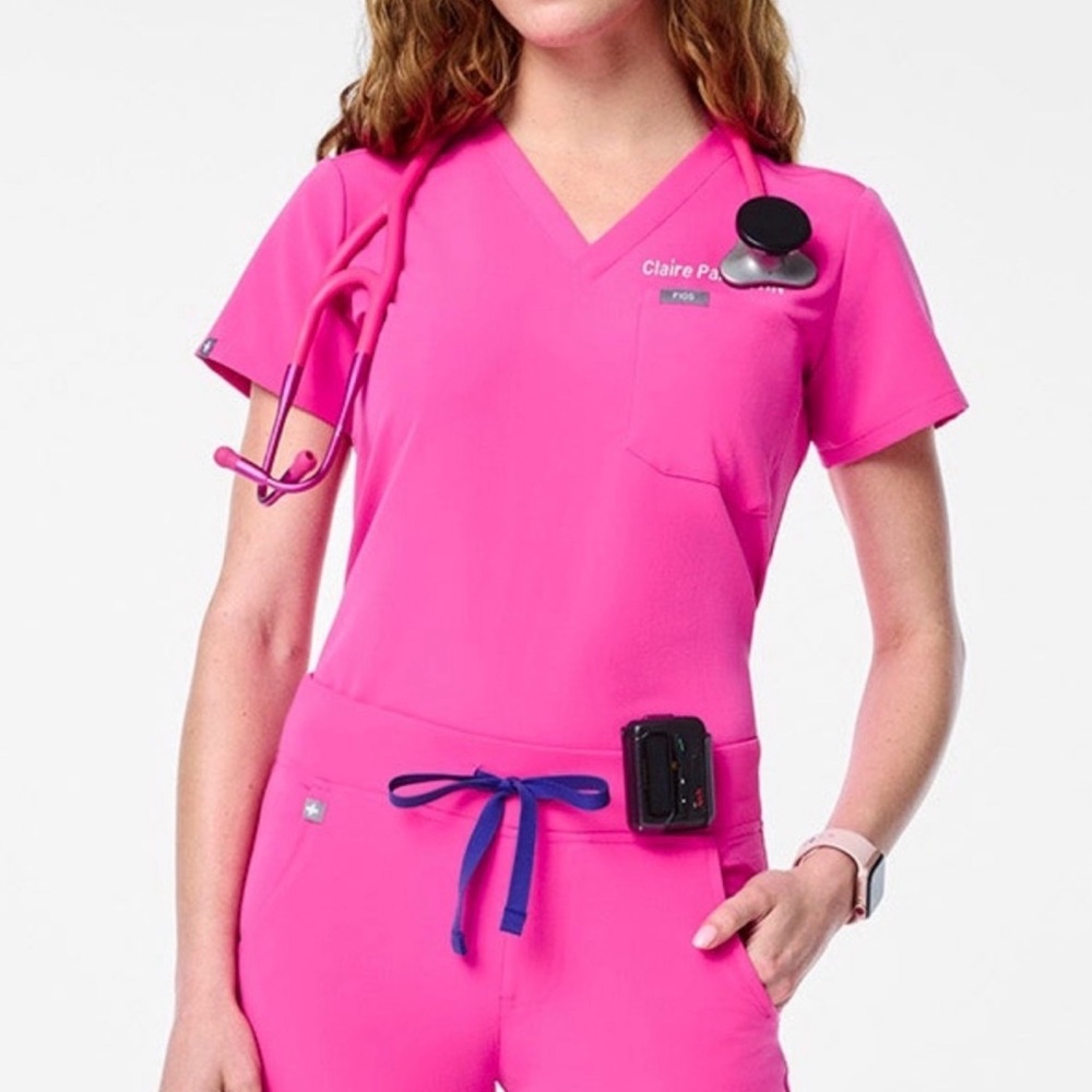FIGS Set: Isabel High Waisted Wide Leg Scrub Pant & Catarina OnePocket Scrub Top